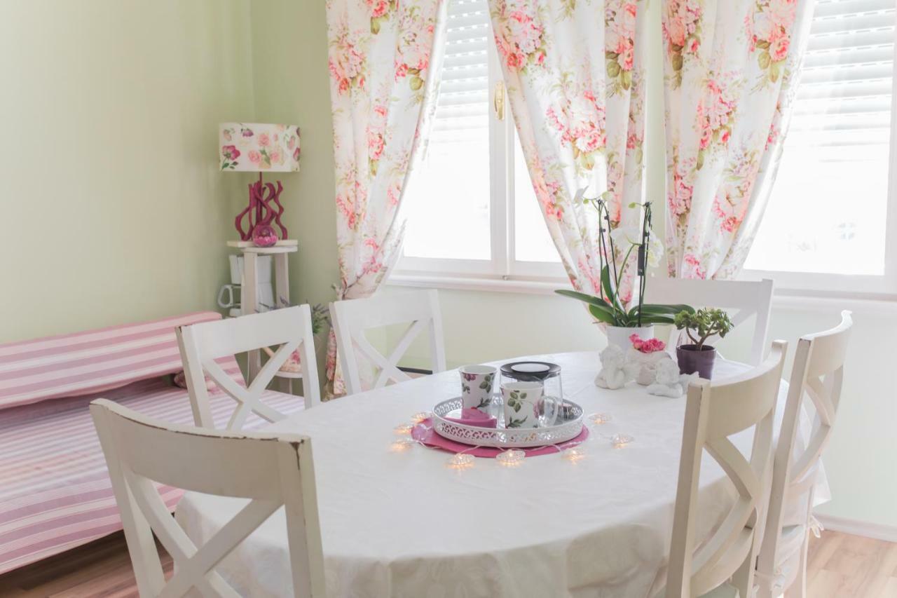 Shabby Chic Apartments Σίμπενικ Εξωτερικό φωτογραφία