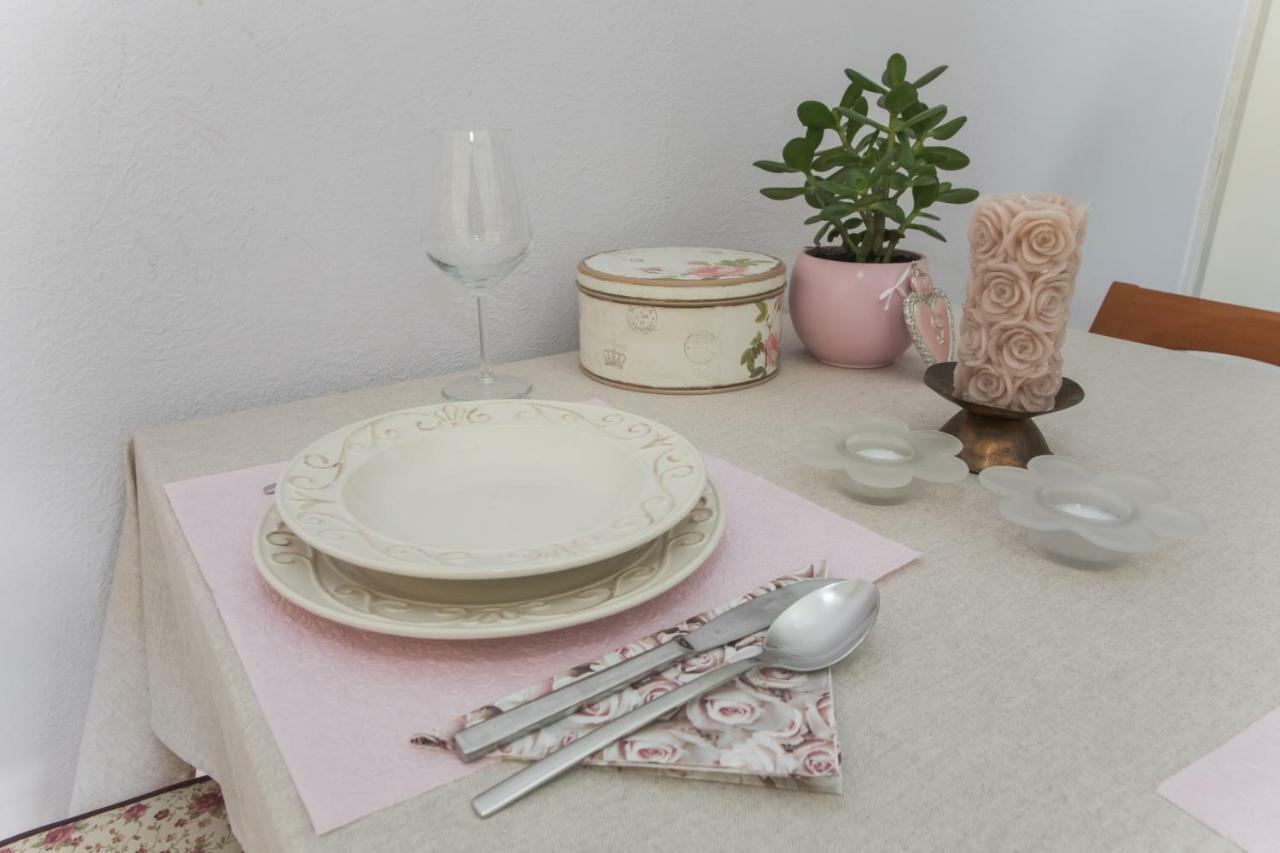 Shabby Chic Apartments Σίμπενικ Εξωτερικό φωτογραφία